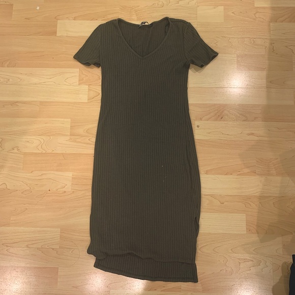 Army Green Ribbed Knit Bodycon T-Shirt Dress - Picture 2 of 6